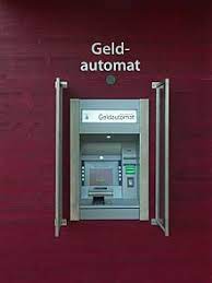 Die meisten banken bieten auch kunden anderer kreditinstitute die möglichkeit, am schalter oder an einem geldautomaten bargeld einzuzahlen. Geldautomat Wikipedia
