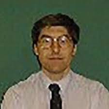 Ellen Hocking's Instagram, Twitter & Facebook