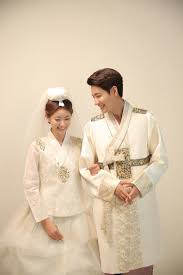 Weitere ideen zu ulzzang mädchen, japanische mode, koreanischer haarschnitt. 30 Koreanische Hochzeit Ideen Koreanische Hochzeit Hochzeit Koreanisch