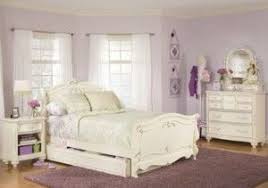 Girls White Bedroom Furniture Antique White Bedroom Furniture White Sleigh Bed White Bedroom Set