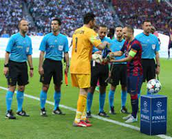 Avrupa ligi de martin atkinson'un. Cuneyt Cakir Sampiyonlar Ligi Finali Ni Yonetti Hakemler Detay Sayfasi Tff