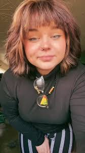 Shelby Heck's Instagram, Twitter & Facebook