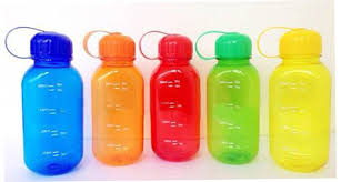 Botol plastik pet tersedia dari ukuran 50 ml hingga 1 liter. 9 Cara Mudah Hilangkan Bau Tidak Sedap Pada Botol Minum Atau Tumbler Bukareview