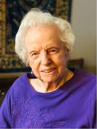 Grace Hansen's Instagram, Twitter & Facebook