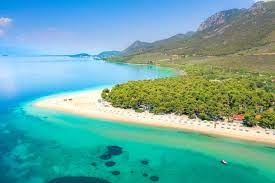 Maybe you would like to learn more about one of these? Dyo E3wtikes Paralies Sthn Eyboia Poy 8a Sas Magepsoyn Me Thn Omorfia Kai Krystallina Nera Toys Sportlive Gr