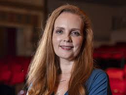 Lisa Wigginton's Instagram, Twitter & Facebook