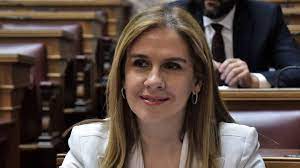 18,054 likes · 1,756 talking about this. Zwh Rapth Poia Einai H Nea Yfypoyrgos Ygeias Cnn Gr
