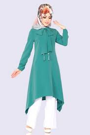 Modaselvim Tesettur Arkasi Uzun Tunik Modelleri Moda Tesettur Giyim Moda Stilleri Kiyafet Giyim