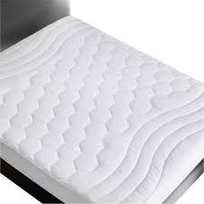 A queen size mattress is 60 inches wide and 80 inches long. Amazon Com Bedsure Mattress Topper Pad Cover Queen 60x80 Inches Quilted Mattress Pad Protector Queen Size Bed Deep Pocket Up To 18 Deep White Home Kitchen