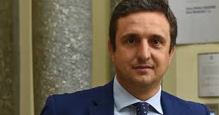 Consulta l'elenco dei necrologi pubblicati sul nostro sito. Giorgio Lamberti Il Campione Di Nuoto Ricoverato Per Covid E Un Virus Dannato Ti Arriva Addosso E Non Te Ne Rendi Conto Il Fatto Quotidiano