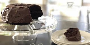Le Meilleur Gateau Au Chocolat Au Monde Louise Labrecque Styliste In 2020 Desserts Food Pudding