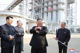 La relación entre corea del norte y corea del sur es como la de dos hermanos gemelos que viven juntos los primeros 5 años de su vida y, después, los separan y educan en familias. Disparos Entre Corea Del Norte Y Corea Del Sur En La Frontera Internacional