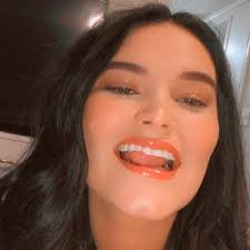 Sydney Kimble (@sydneyyjae)