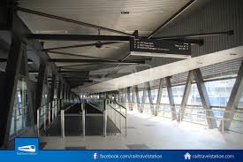Jalan sultan boyunca pasar seni mrt i̇stasyonu girişleri (solda) ve lrt istasyonu (arka). Pasar Seni Lrt Kuala Lumpur Ktm Link Bridge An Almost Straightforward Connection 3 Years In The Making Railtravel Station