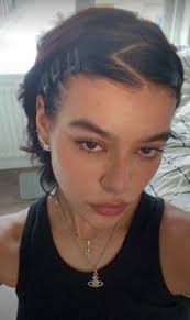 Molly Burnside (mollyyburnside)