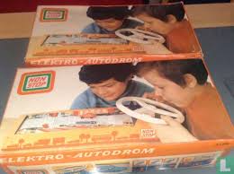 Und bitte lasst irland aus dem spiel. Msb Brandenburg 2 X Elektro Autodrom Spielzeug Katalog Kaufen Verkaufen Sammeln