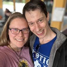 Keri Dyer's Instagram, Twitter & Facebook