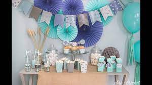 Las decoración de primera comunión 2021 para niños y para niñas en las tartas, también suelen ser de diferentes colores aunque también hay colores neutros y colores que se combinan tanto para niñas como para niños. Como Decorar Una Comunion De Nino Con Un Kit De Fiesta Youtube