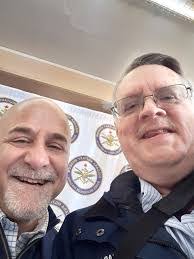 Robert Bobber's Instagram, Twitter & Facebook