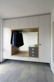Designorientierte garderobe mit elegantem sichtschutz. Hochwertige Mobel Innenausbauten Lassen Sie Sich Inspirieren