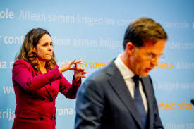 De virussen danken hun naam dan ook aan hoe ze er onder een microscoop uitzien: Gesture Politics Irma Effect Boosts Numbers Of Sign Language Students Dutchnews Nl