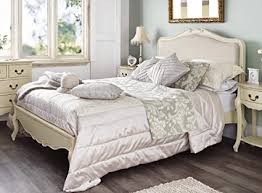 Testate per camere da letto matrimoniali in velluto regalano spunti cangianti che possono rimandare allo stile indiano. Juliette Shabby Chic Champagne Imbottito Letto Matrimoniale 4 Ft6 Francese Crema Letto Con Testiera Imbottita Splendido Amazon It Casa E Cucina