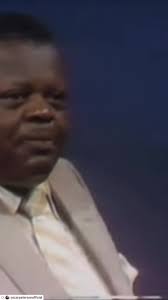 The Piano Lesson with Oscar Peterson: Exploring Jazz Pianists' Trademarks