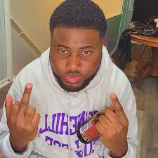 Gade pwoblèm mezanmi sou vye kay tòl mwen an.