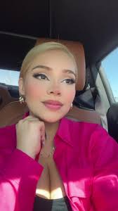 Uñas de Monce Hernández: Arte y Estilo