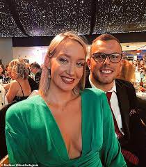 See more of kyle chalmers appreciation page on facebook. Swimming Couple Kyle Chalmers And Madison Wilson Split For A Second Time Express Digest