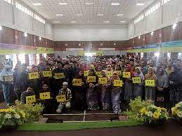 Permohonan kemasukan ke tingkatan 1 sekolah menengah kebangsaan agama bagi tahun pengambilan 2021 boleh dibuat secara dalam talian (online) sepenuhnya melalui. Pahang Catat Peningkatan Spm 2019