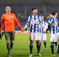 Sc heerenveen dù cho có làm đúng cam kết để cho văn hậu vào sân nhiều hơn nhưng họ cũng không thể liều lĩnh sử dụng anh liên tục vì họ còn phải đảm. VÄƒn Háº­u Chinh Thá»©c Ra San á»Ÿ Phut 89 Sc Heerenveen Noi Gi Thá»i Ä'áº¡i