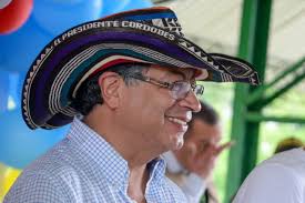 Gustavo Petro - Gustavo Petro added a new photo.