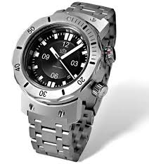On their website, you'll find four different watch collections, namely senator, pano, vintage, and ladies. Top 9 German Watch Brands German Watches