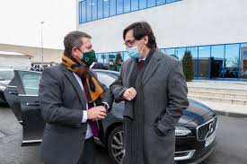 La vacuna de astrazeneca está en la lupa internacional ante casos de trombosis supuestamente relacionados con su uso. El Grupo Espanol Insud Pharma Firma Un Acuerdo Con Astrazeneca Para Fabricar Los Viales De Su Vacuna Contra La Covid 19 Gobierno De Castilla La Mancha