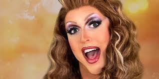 Kiara Lowe's Instagram, Twitter & Facebook