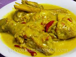 Paling senang aku rasa buat masak lemak la.sama jer process kalau nak buat masak lemak ikan. Ayam Masak Lemak Cili Padi Reasons To Smile