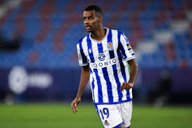 The real sociedad defender talks to sid lowe about topping the la liga table, arteta, wenger and the 'shock' early morning call that took him to north london. Report Barcelona Intensifies Interest In Real Sociedad Striker Barca Universal