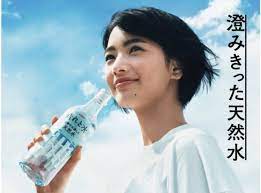美少女空気 lirlily さん twitter japan advertising poster ads print advertising