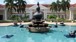 The gallery itself allows visitors to learned about the life of sultan azlan shah, the family tree, the. Mohd Faiz Bin Abdul Manan Galeri Sultan Azlan Shah