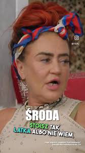 Hej kochani 💞💞❤😉🙂✌ Zdarza wam się przeglądać stare zdjęcia i z  przerażeniem patrzeć jak kiedyś wyglądałyście? 🙈🙈Boze ..jak ja mogłam  nosić ta spódnice ! 🙊Czemu Ty kobieto nie wyregulowałaś sobie brwi🤪, i