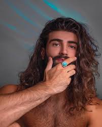 Really considering cutting my long hair. Comment what style you guys think  I should try next! 💇🏻‍♂️