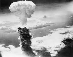 A Giant Column Of Smoke Rises More Than 60 000 Feet Into The Air After The Second Atomic Nagasaki Atomic Bombings Of Hiroshima And Nagasaki Hiroshima Nagasaki