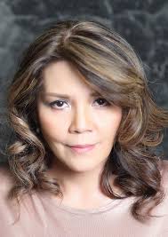 Rina Reyes's Instagram, Twitter & Facebook