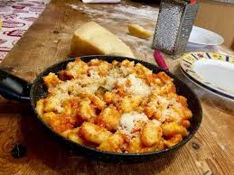 Welcome To Pasta Grannies I Find And Film Real Italian Grannies Nonne Making Delicious Traditional Hand Making Gnocchi Tomato Pasta Sauce Gnocchi Dishes