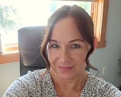 Doreen Bryant's Instagram, Twitter & Facebook