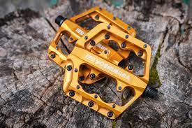+ genuine matching specialized toe clips and nylon foot loops. Yoshimura Enters Mountain Bike World With Usa Made Flat Pedals Pinkbike