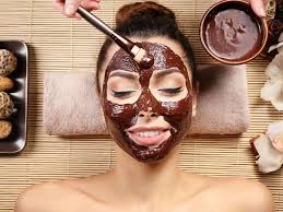 Placez ensuite cette crème (ou d'huile de coco seule) sur les zones que vous voulez tonifier. 4 Masques Au Chocolat Pour Une Peau Eclatante Editus