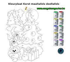 Met de laatste werkbladen kun je alle tafels door elkaar oefenen. Kleurplaat Kerstboom Om Tafels Te Oefenen Tafels Oefenen Tafel Kleurplaat Tafels