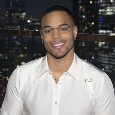 The Bachelor' star Grant Ellis "definitely" fell for multiple women